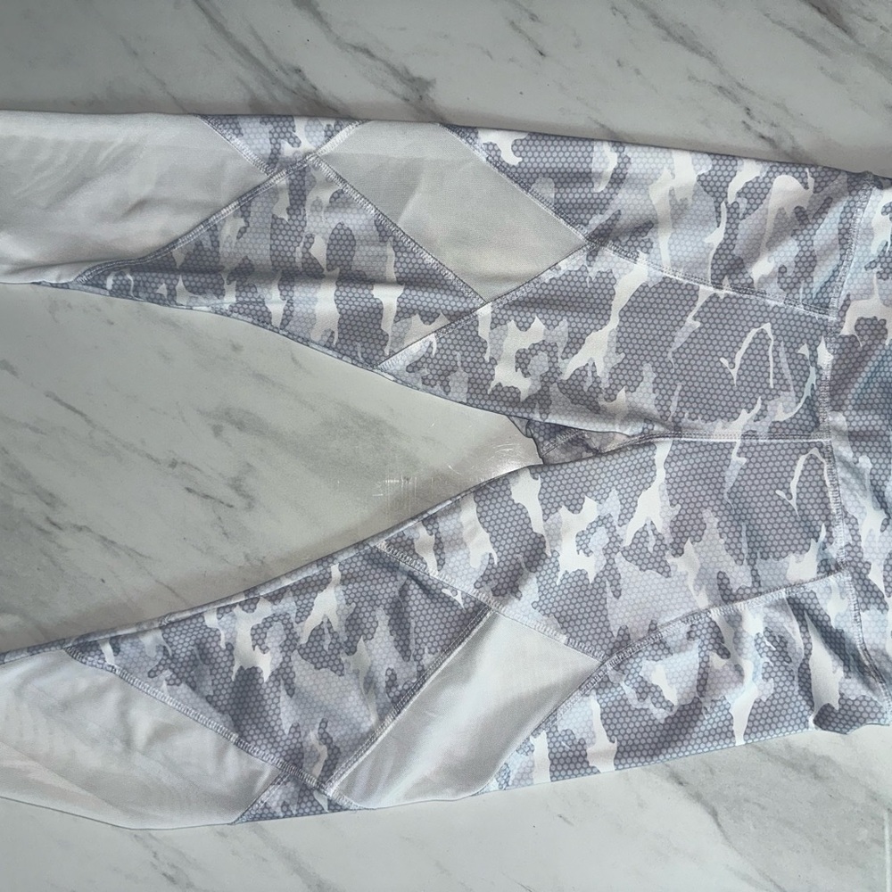Vogo Athletica Camouflage Leggings